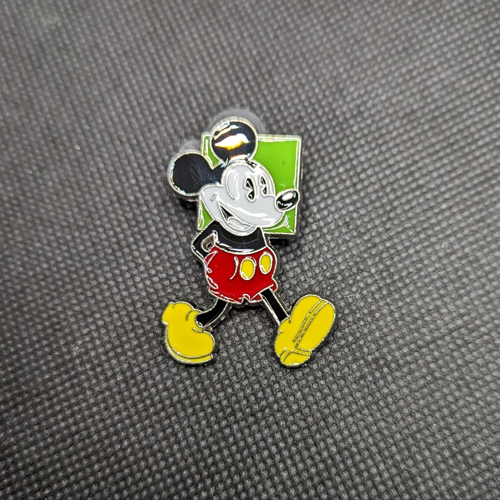 Disney Mickey Pin